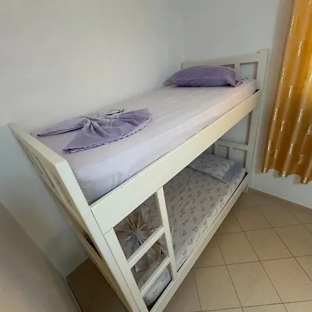 Bar & Amaxhe Отель