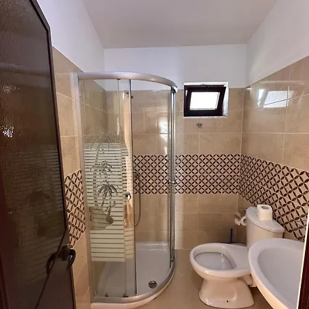 Hotel Bar & Amaxhe Draç